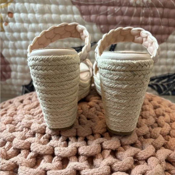 Braided Platform Wedge Sandals - Picture 4 of 5